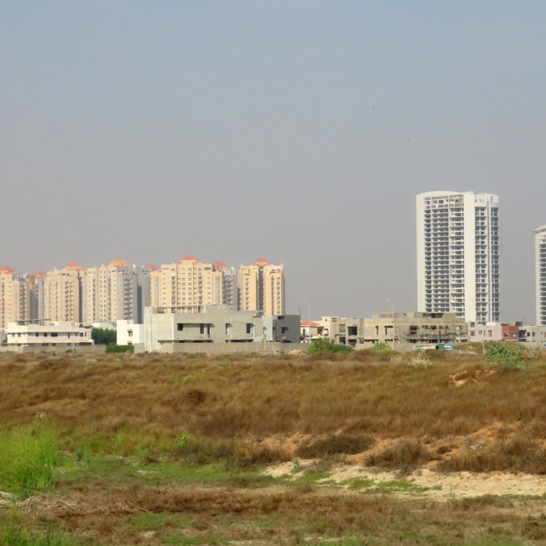 Prime Commercial Plot for Sale in Peninsula Commercial, DHA Phase 8 Karachi