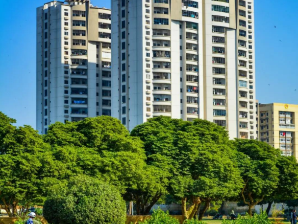 Luxurious 3-Bedroom Apartment | Zamzam Towers, Civil Lines