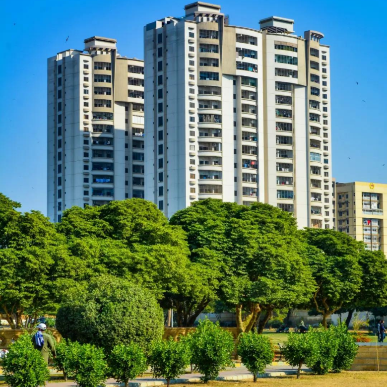 Luxurious 3-Bedroom Apartment | Zamzam Towers, Civil Lines