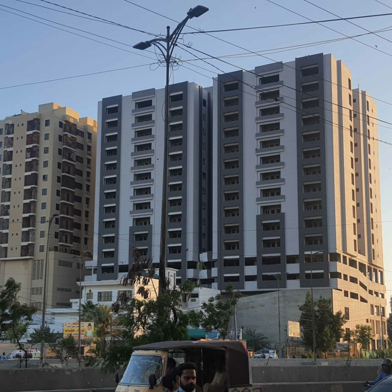 3 Bed Flat for Sale in Metro Central Plaza Clifton Block 9