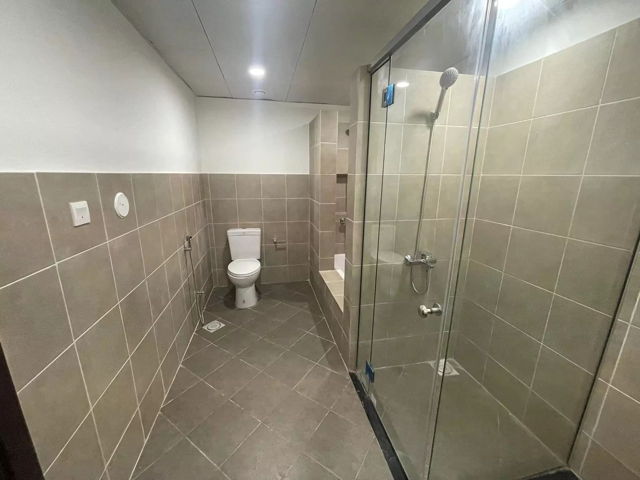 Luxury 3-Bedroom Sea View Apartment for Rent in Emaar Pearl DHA Phase 8 Karachi (7) Luxury 3-Bedroom Sea View Apartment for Rent in Emaar Pearl DHA Phase 8 Karachi
