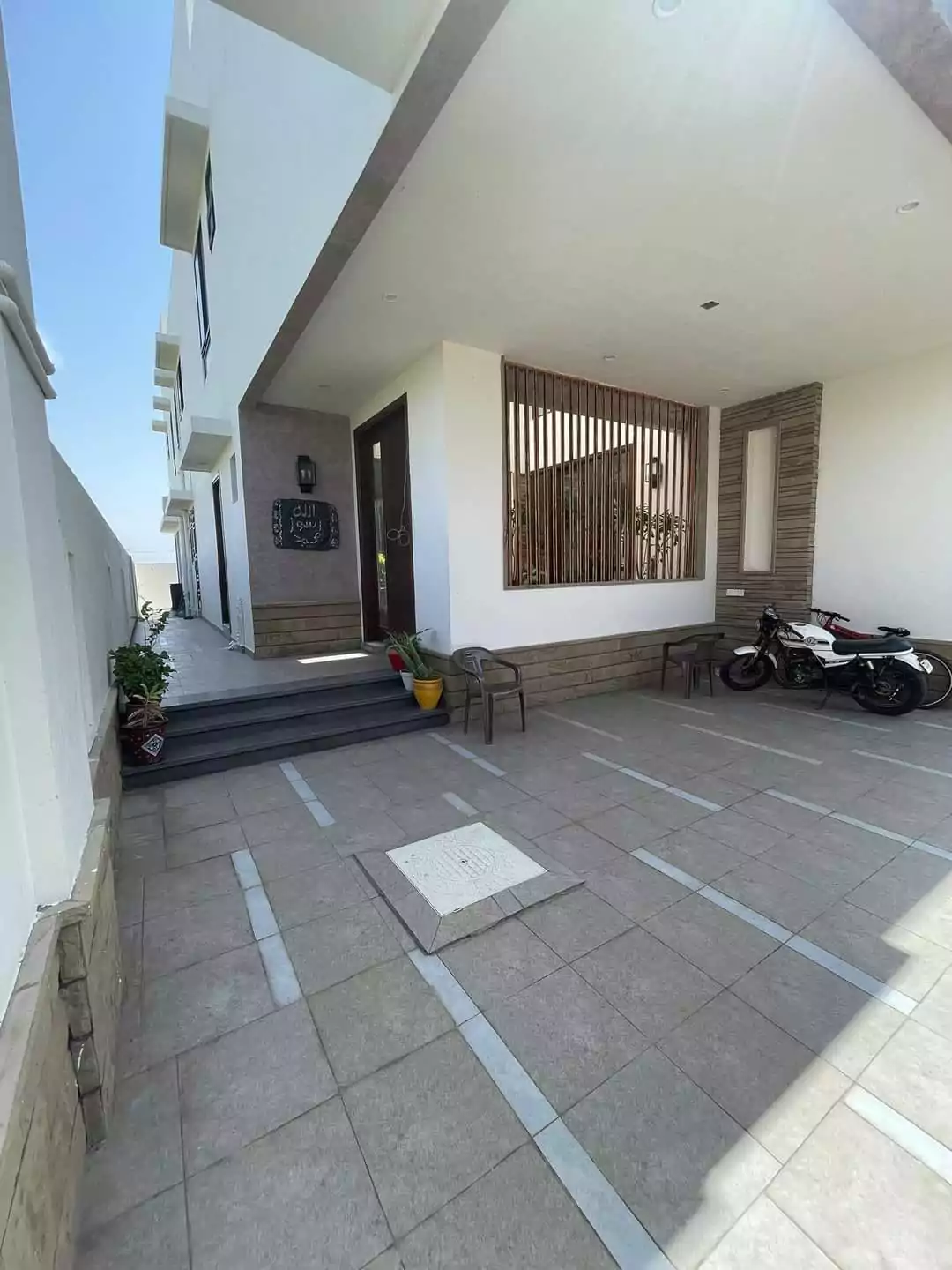 Luxurious 4 Bedroom Portion For Rent In DHA Phase 7 Karachi – Maxx Capitals (2) Luxurious 4 Bedroom Portion For Rent In DHA Phase 7 Karachi - Maxx Capitals